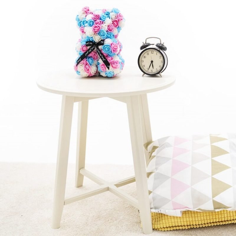 Mažas spalvotas rožių meškiukas